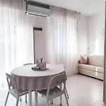 Linda * Lido di Jesolo